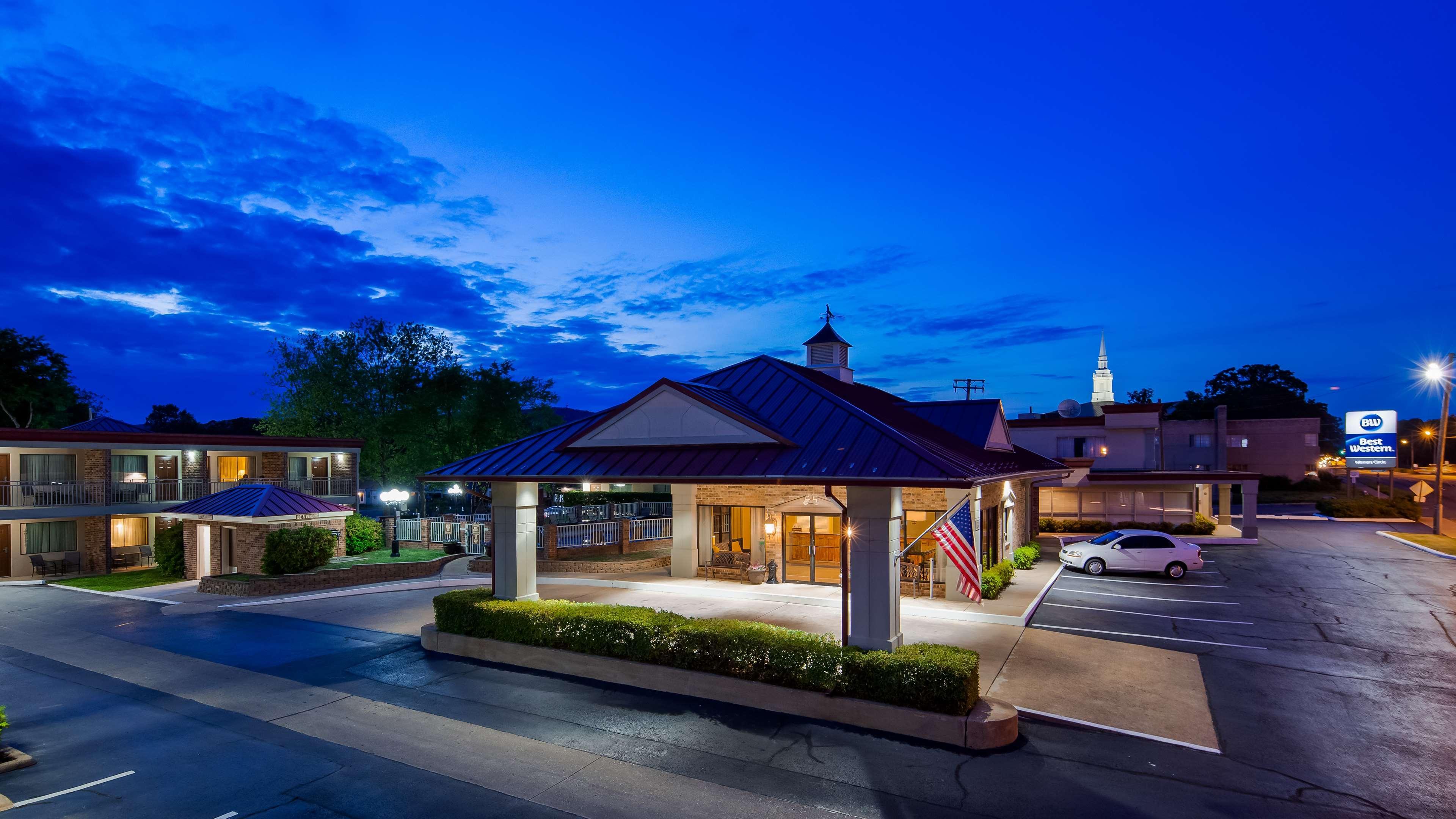 Best Western Winners Circle Hot Springs Kültér fotó