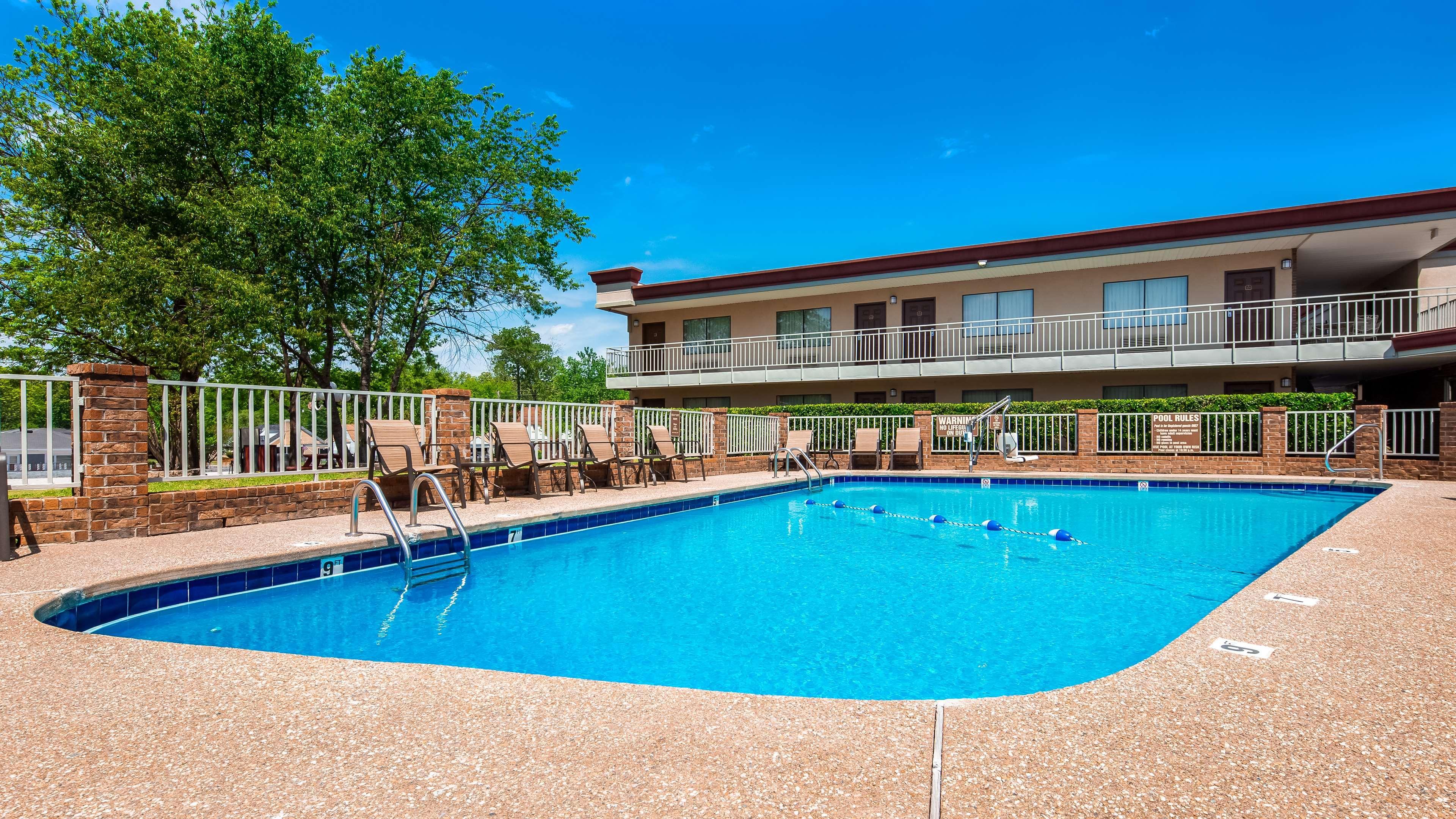 Best Western Winners Circle Hot Springs Kültér fotó